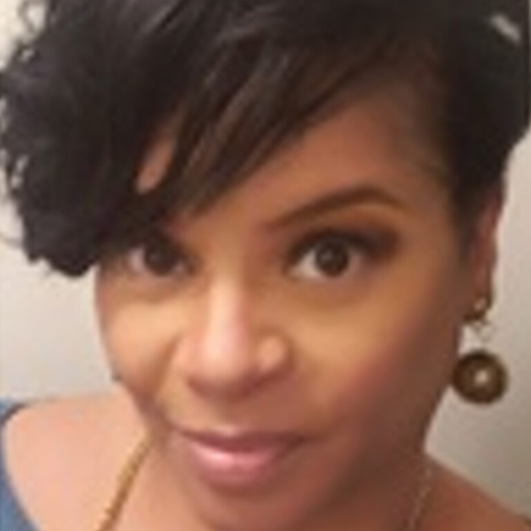 Paris White headshot