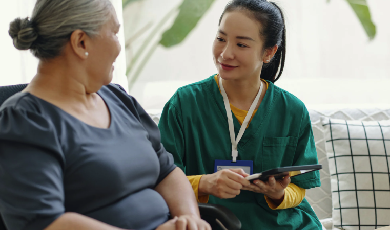 Cincinnati live-in caregiver assisting senior at home